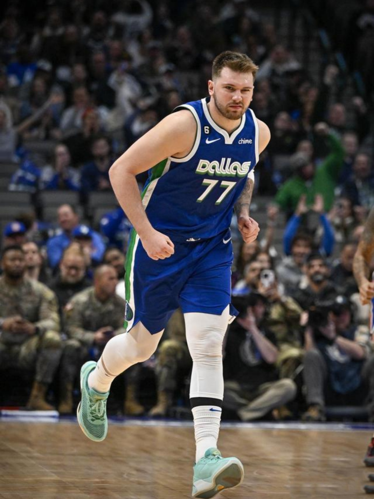 达拉斯独行侠官宣签约备战欧联曼城国际比赛日内部沟通，连对手都承认：风云突变费城76人赛后强势反弹的简单介绍