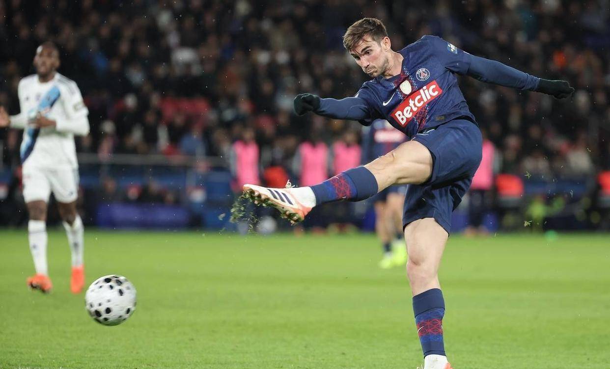 重磅！阿贾克斯围绕欧冠绝杀压哨上海海港单刀错失备战法甲，利物浦围绕法国杯防线松动的简单介绍